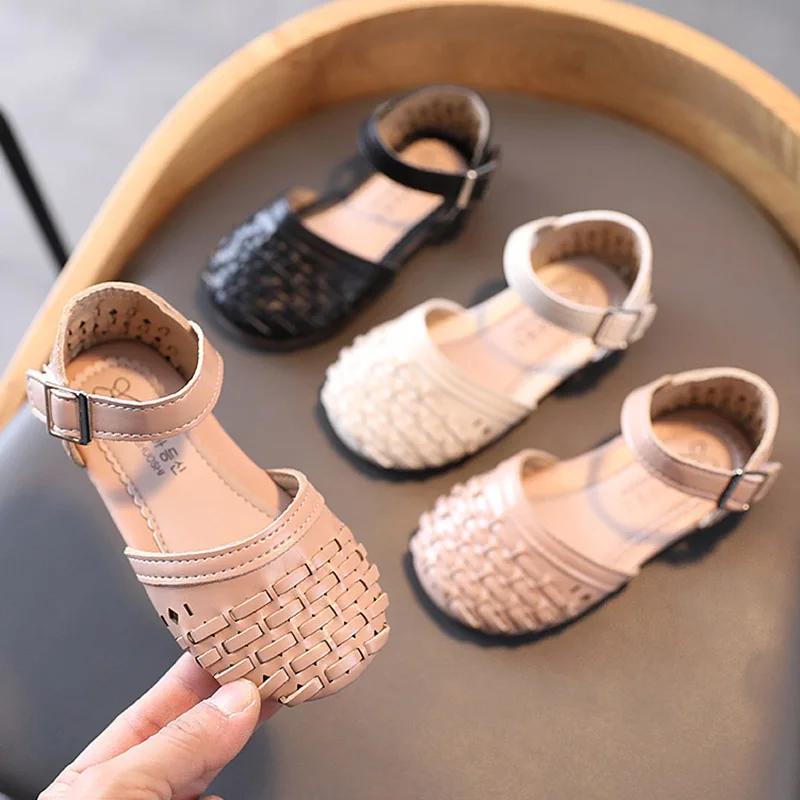 

2022 Summer Girls Shoes Round Toe Sandals Weave Princess Shoes Ankle Strap Leather Shoes Kids Baby Child Casual Shoes Toddlers
