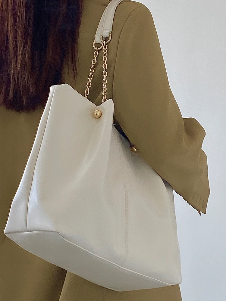 Handbag Women's 2023 New Soft Leather Large Capacity Tote Bag Small and High Sense College Student Class Handheld Shoulder Bags