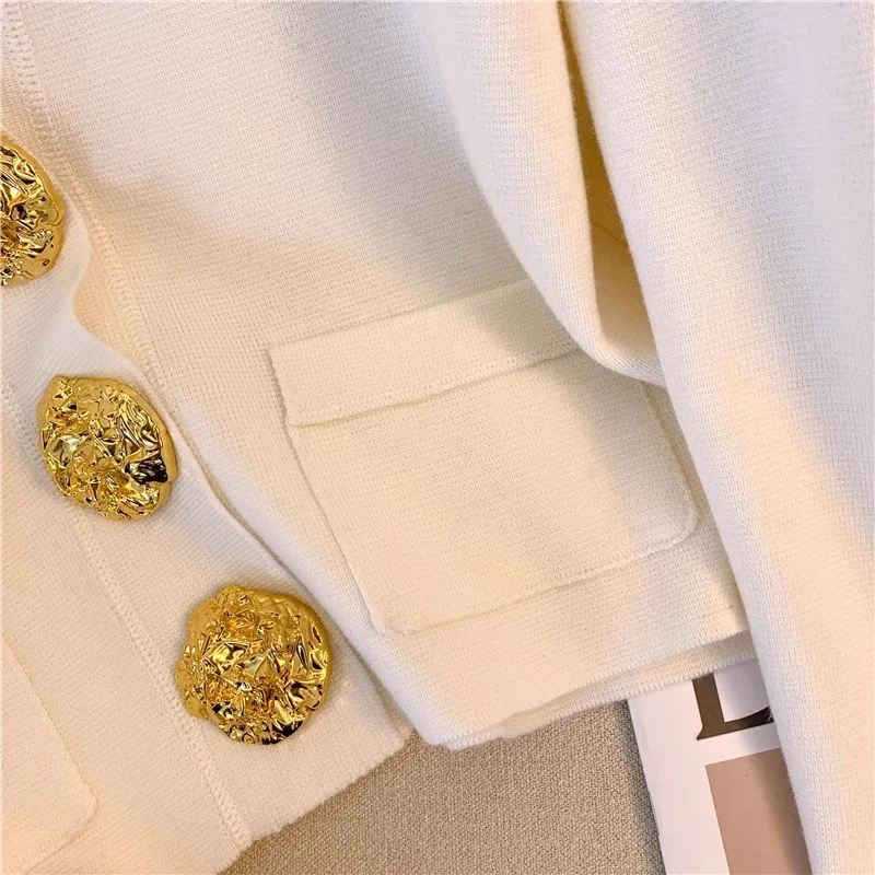 Женский трикотажный кардиган с V-образным вырезом длинным рукавом