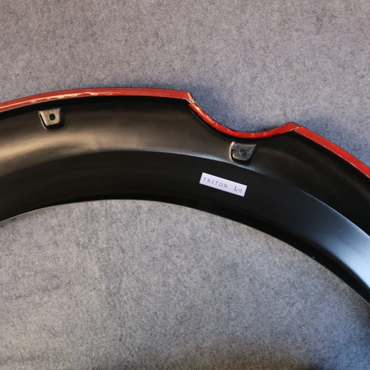 4wd автозапчасти автомобильное крыло с винтами в Таиландском стиле ABS матовая