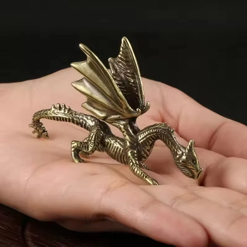 Фото Винтажная латунная металлическая фигурка Warcraft Magic Dragon, креативный динозавр, летающий дракон, украшение для стола, аксессуары, офисные миниатюры №4