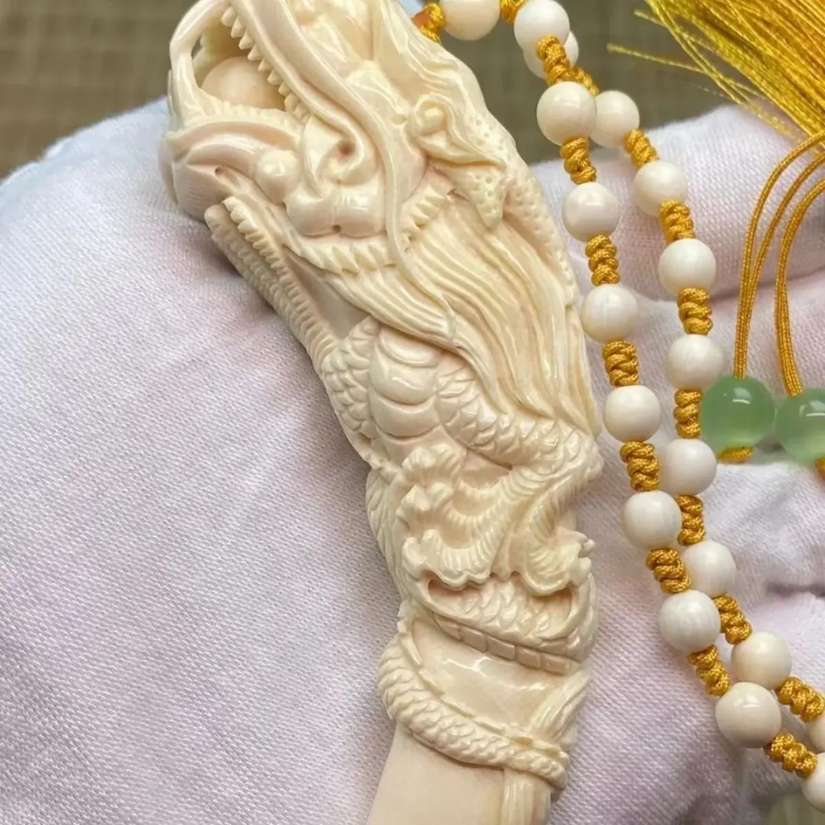 Natural Mammoth Ivory Carving Dragon Tooth Tip Stationery Play Men's And Women's Pendant Hand Put Piece Upscale Car Hanging Stat