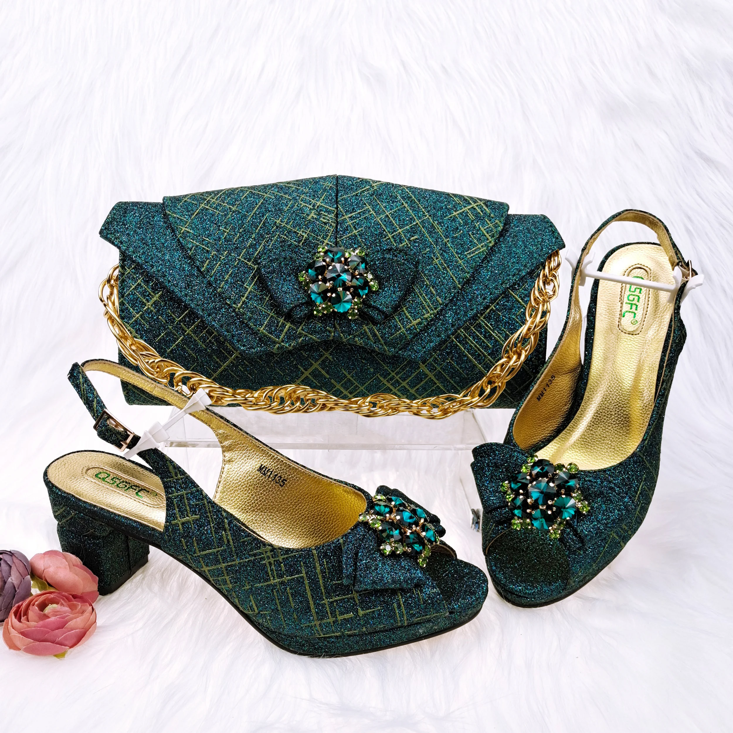 

QSGFC Latest Elegant Style Green Color Peep Toe Decorated With Butterfly Design Banquet Women's Shoes And Bag Set