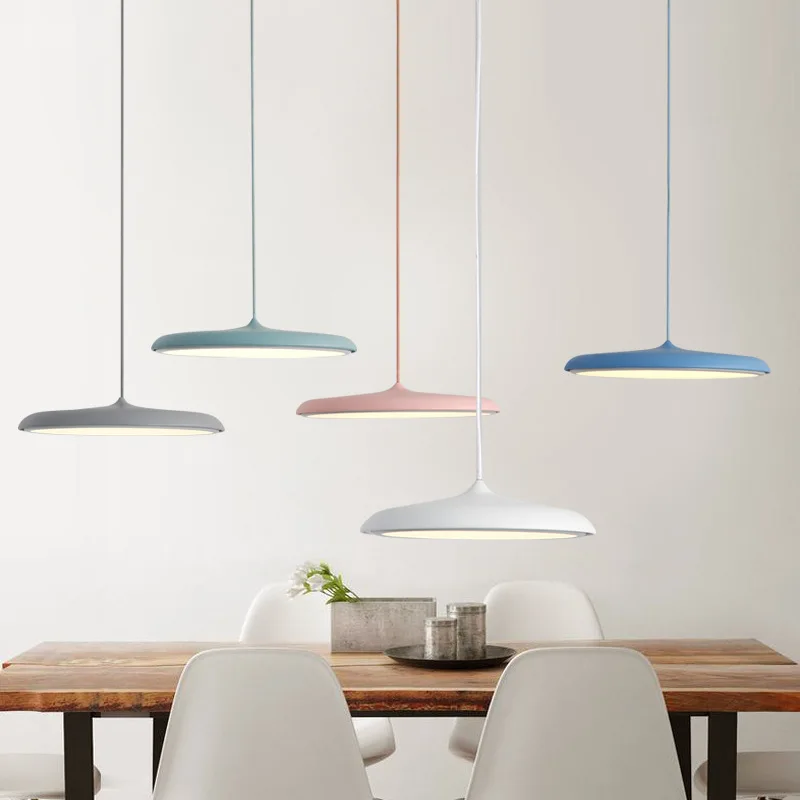 

Designer minimalist black-white-gray style restaurant chandelier single-ended modern compact circular flying saucer lamp