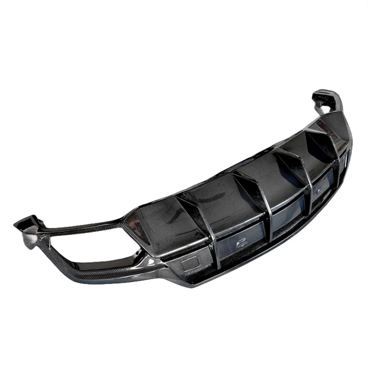 Комплект заднего диффузора из углеродного волокна в стиле Т. Используется для
