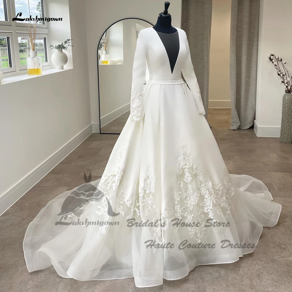 

Lakshmigown Luxury Satin Long Sleeve Lace Wedding Gowns For Women 2023 Plunging Princess Bridal Dress Sheer Illusion Back