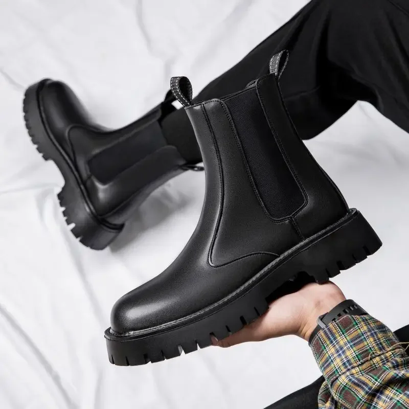 

2023 New Spring Boots Men's Anti slip Boots High top Shoes British Style Smoke Pipe Boots Solid Color Simple