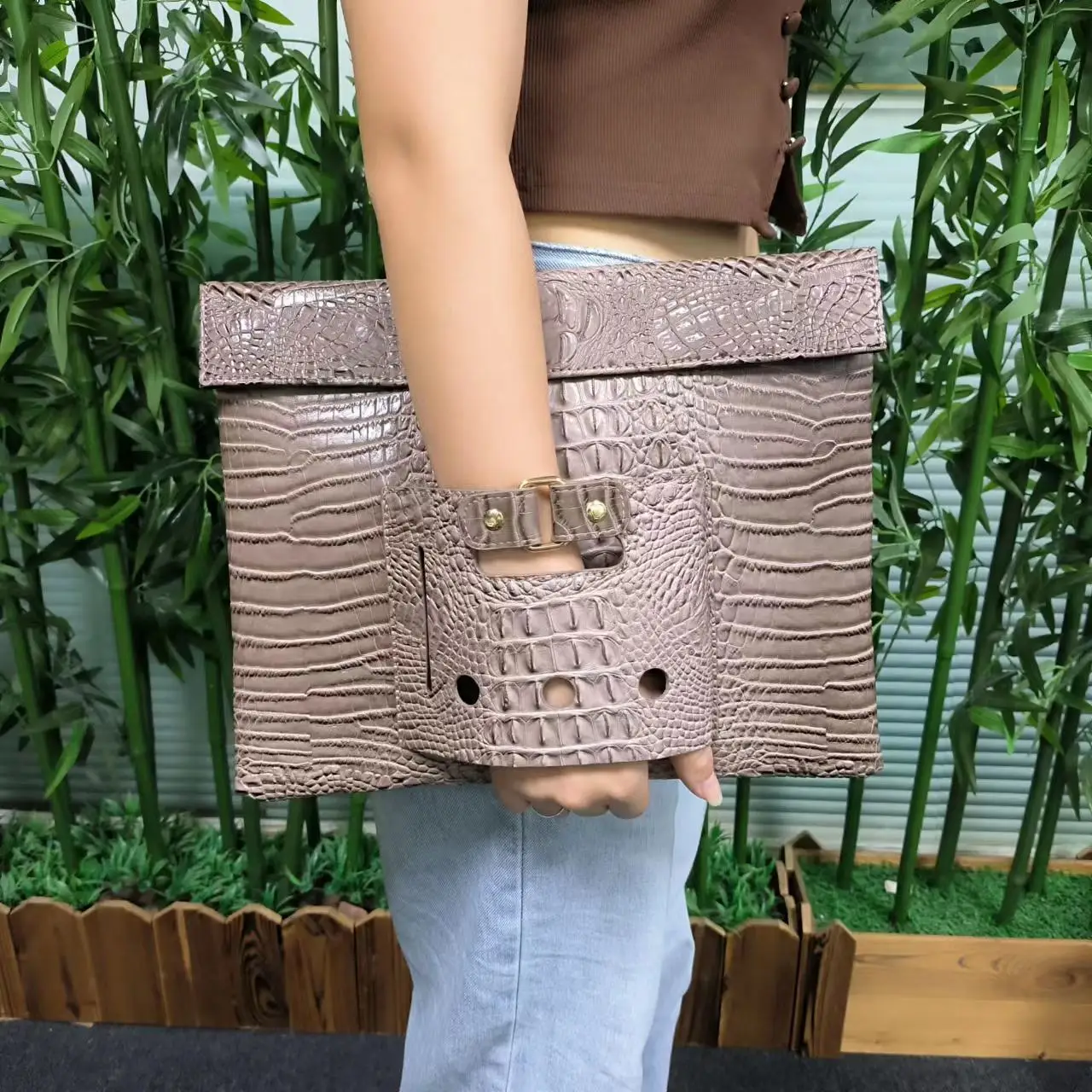 2022 New Large Women Crocodile Green File Folder A4 Document Bag Fashion Women Laptop Bag Pouch Business Briefcase Bag