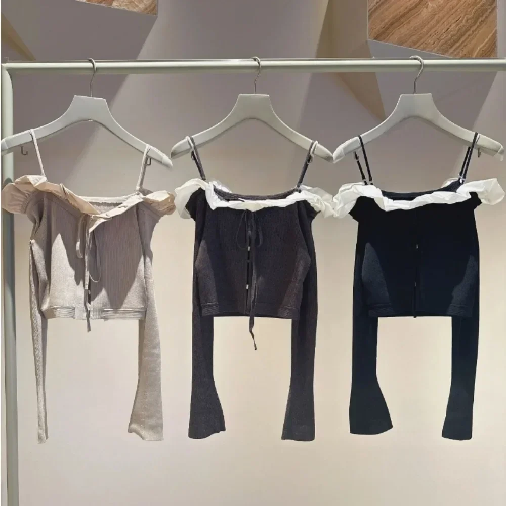 Женский кардиган с оборками трикотажный открытыми плечами и длинным рукавом