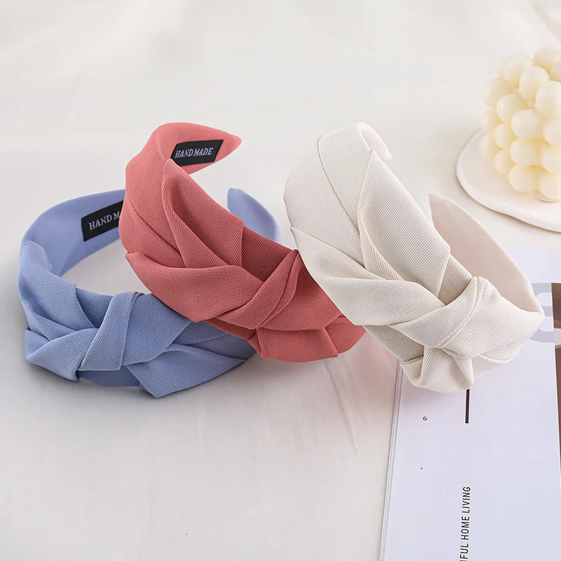 

2022 New French Retro Kink Solid Color Wide-brimmed Letter Headband Light Luxury Simple Wild Headband Hair Accessories Women