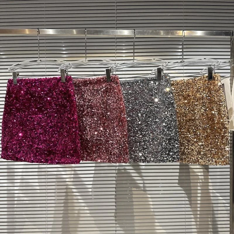 

BORVEMAYS 2023 Spring Summer New Fashion Trend Temperament High Waist Solid Color Sequins Sexy Mini Banquet Skirts Women WZ821