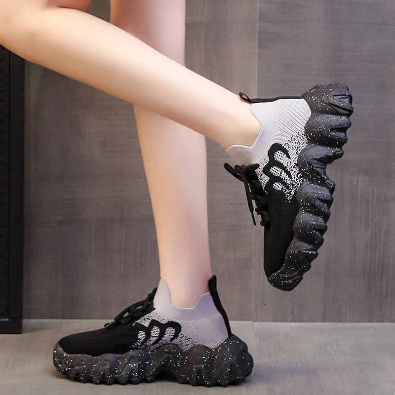 Autumn New Style Flying Mesh Dad Shoes Retro Women's Shoes Soft Sole Comfortable Thick Sole Sports Shoes Sneakers Women 2023