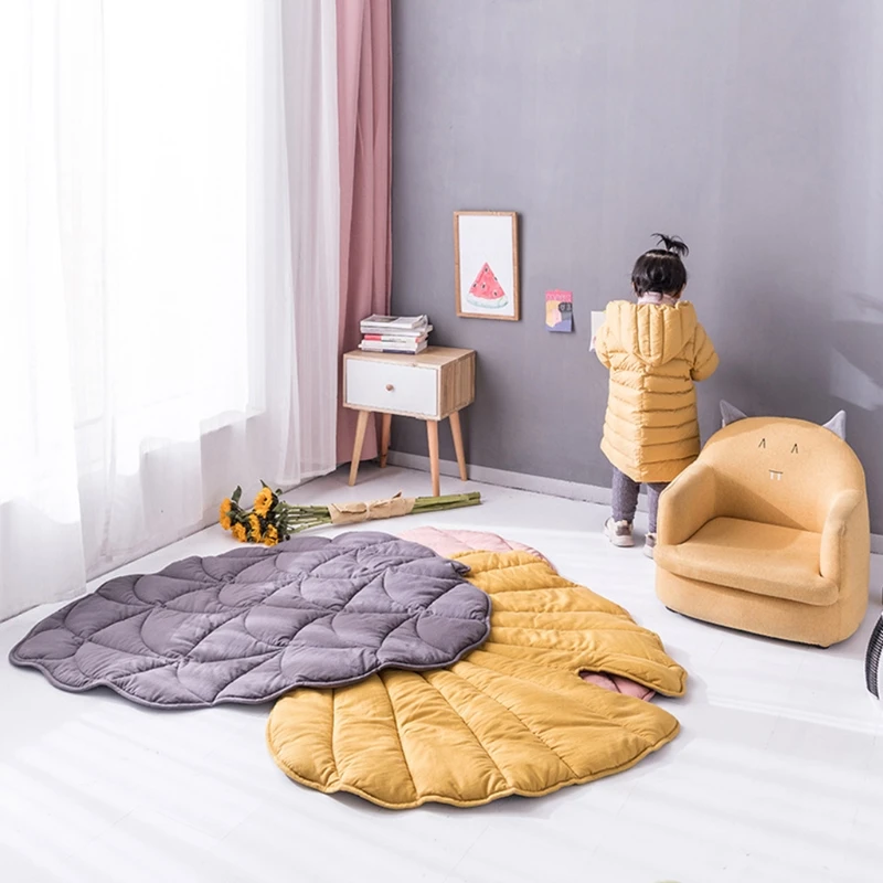 

Nordic Leaf Rug Washable Summer Air Conditioner Quilt Soft Cotton Floor Mat