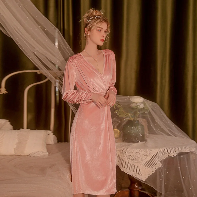 Women's Nightdress Velvet Long Sleeve Sexy Retro Sleepdress Elegant Night Gowns Sleepwear Sleepshrit Nightwear Robe Home Clothes