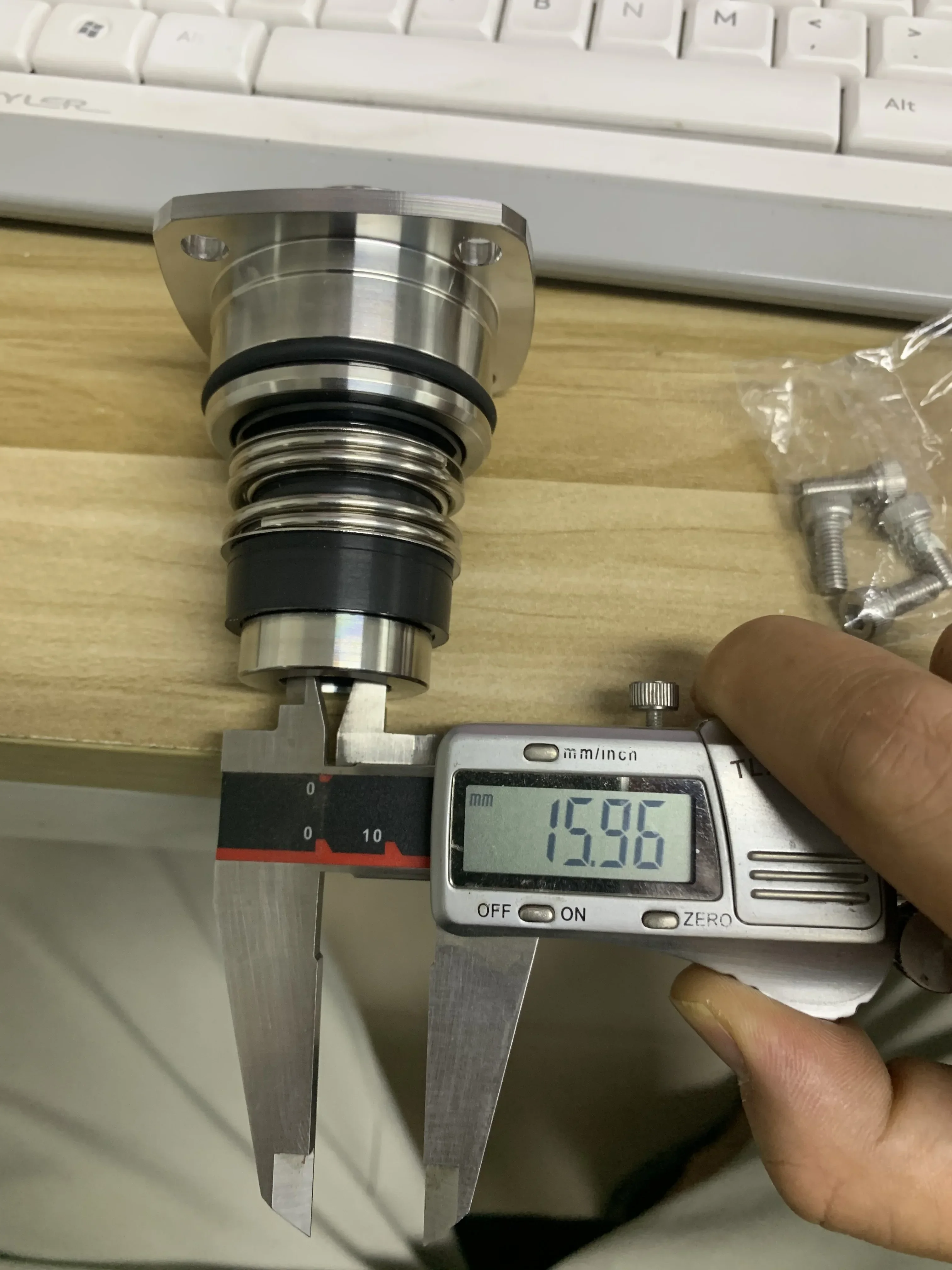 S2-16 Механические уплотнения картриджа UNI-20 (Артикул: 371416192 ) Используется для