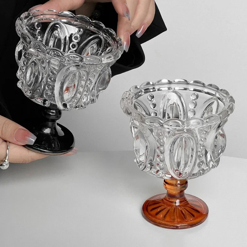 Ретро стеклянный стакан для мороженого