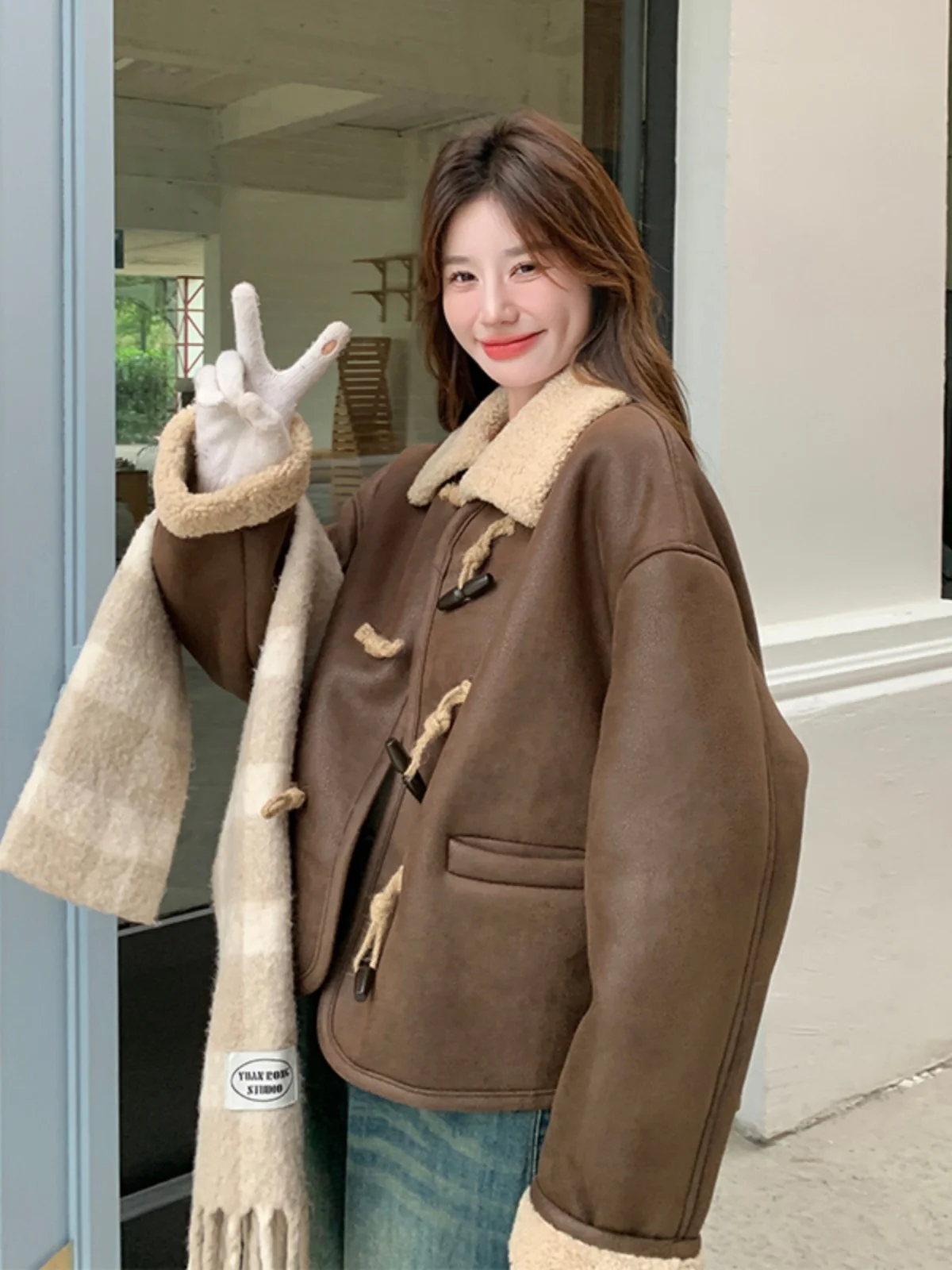 Меховая интегрированная верхняя одежда из овечьей шерсти оленьей кожи женская