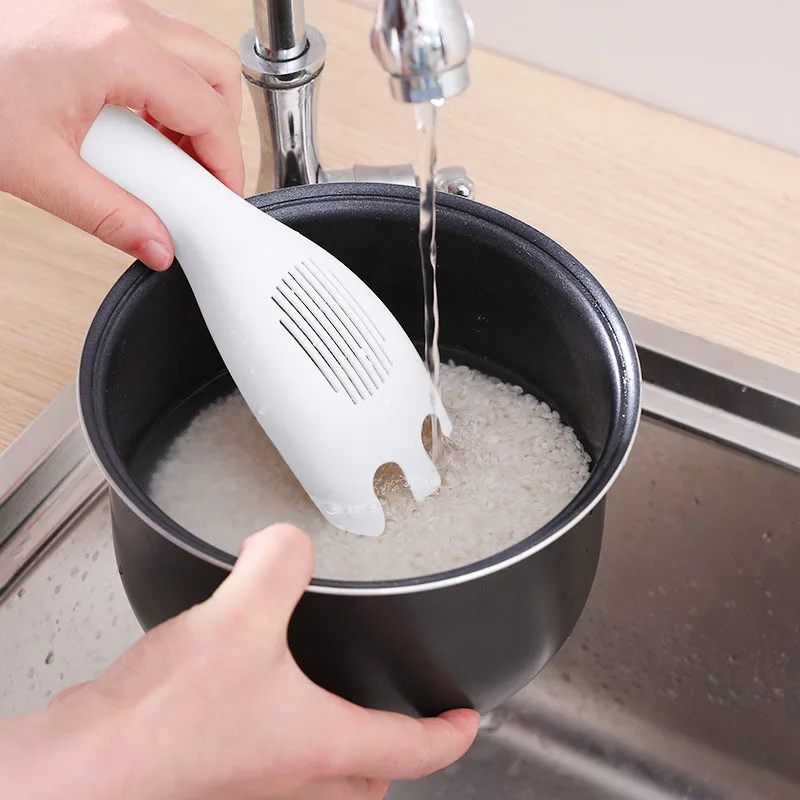 

1pc Kitchen sieve with handle Spoon Drainer Strainer Rice washing tools Household tools Accessoires de cuisine