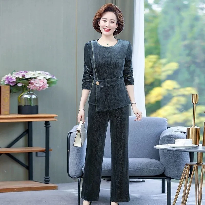 Женские золотистые бархатные спортивные костюмы для женщин среднего возраста