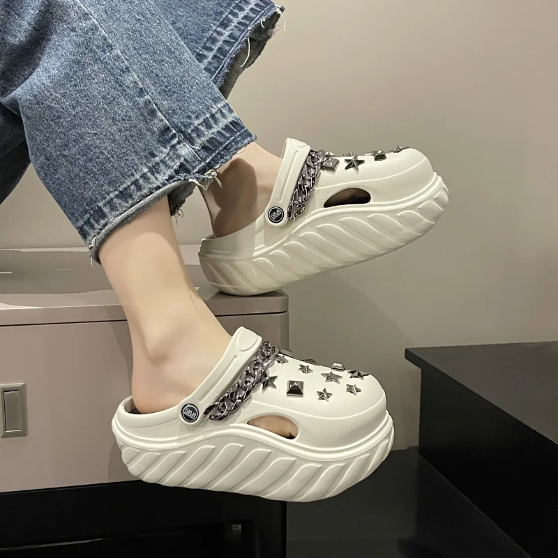 2023 Summer Street Slippers Women Fashion Clogs Thick Sole Garden Shoes Female Platform Slides Cut-out Girls Sandals With Chain