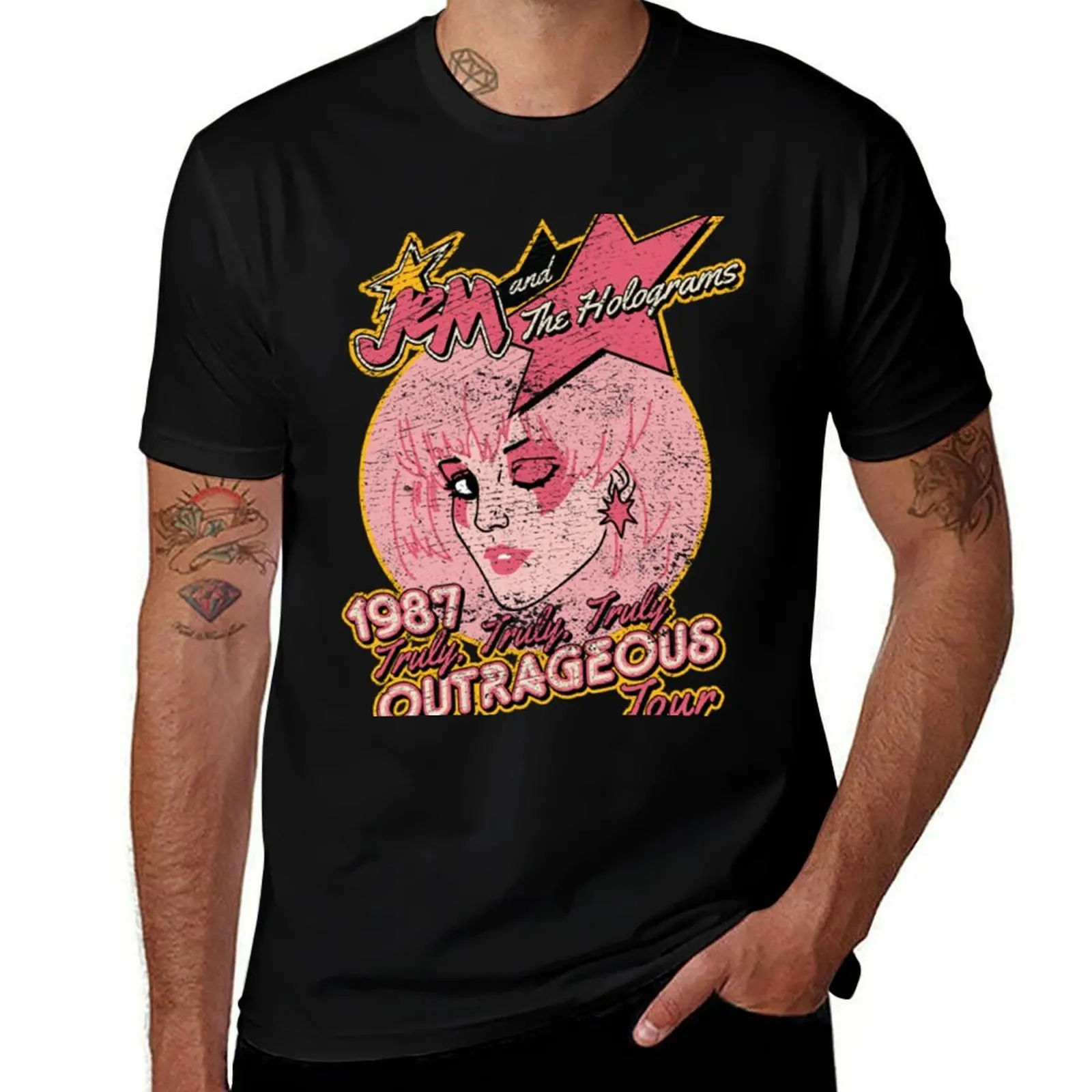 Фото Футболка Jem and The Holograms Tour с эффектом потертости, свободного кроя, с коротким рукавом, больших размеров №1