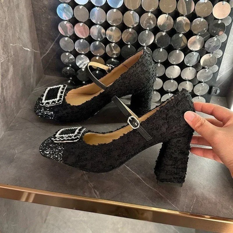 Женская грубая шерстяная обувь весны 2024 новые туфли на толстом каблуке с