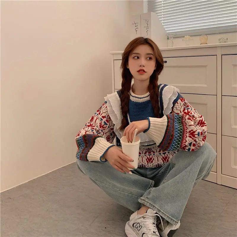 Свитер женский осенне-зимний свободный с круглым вырезом