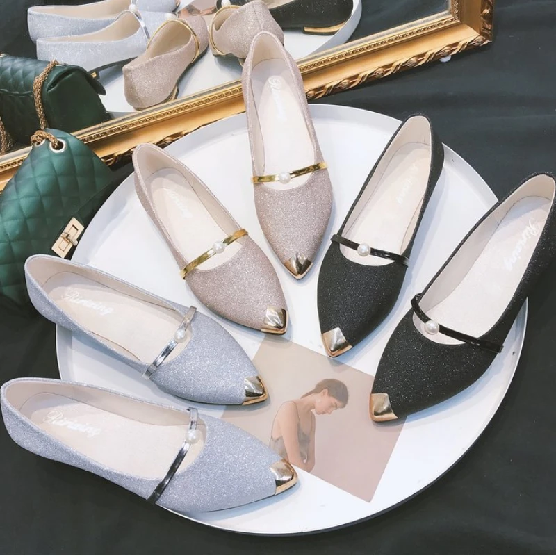 

лоферы женские туфли женские 2022 тренд женские туфли слипоны женскиеТуфли женские с имитацией жемчуга, лоферы на плоской подошве, заостренный носок, без застежки, повседневная обувь для вечеринки, свадьбы, весна-осень