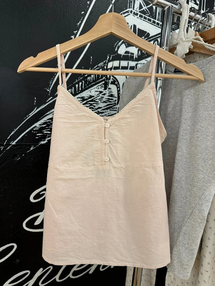 Майка женская в розовую полоску хлопок кружевная отделка v-образный вырез без