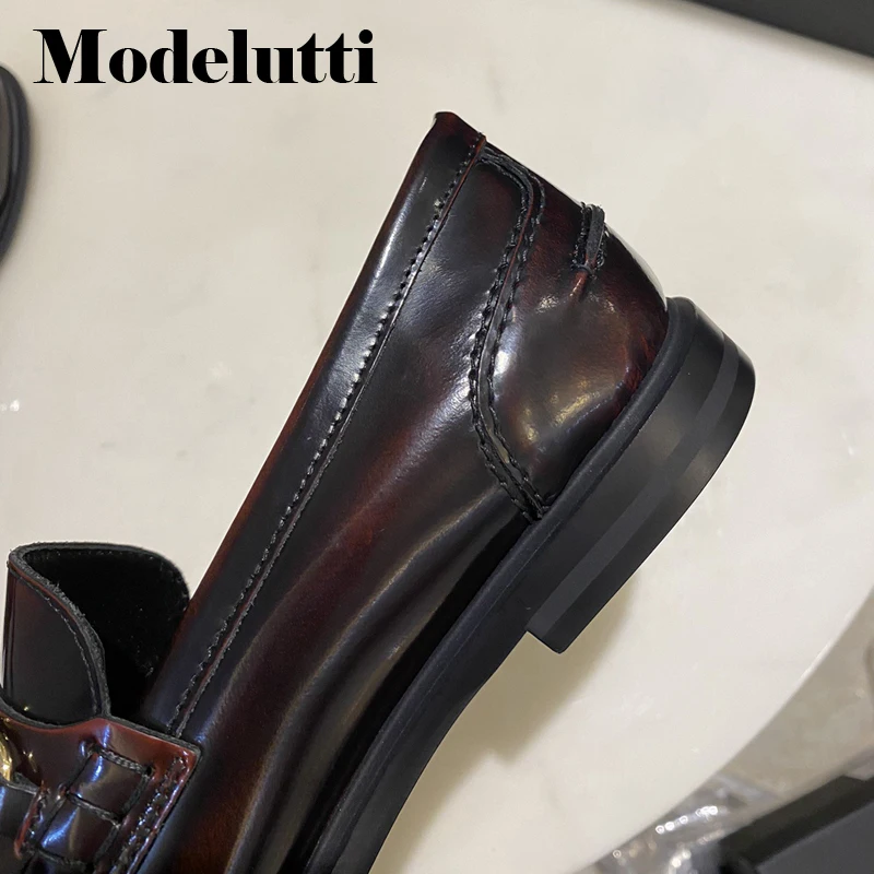 Мокасины женские винтажные из натуральной кожи с металлическим кольцом и