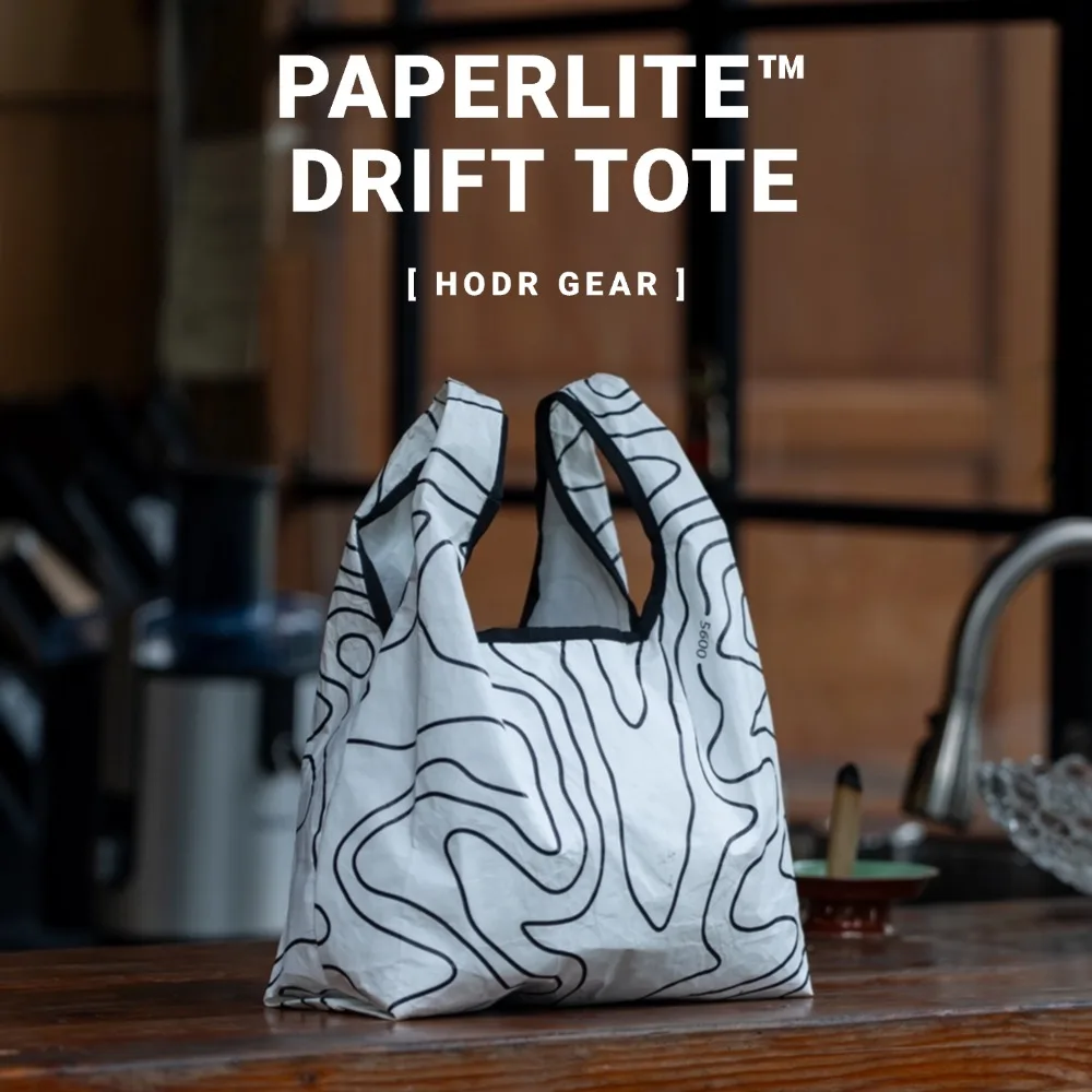 Фото [HODR GEAR] PAPERLITE ™   Сумка-тоут DRIFTTOTE Ultralight 63g, складная, водостойкая, из материала Tyvek ®   Вместимость 8–10 л, компактно складывается для повседневного использования. №1