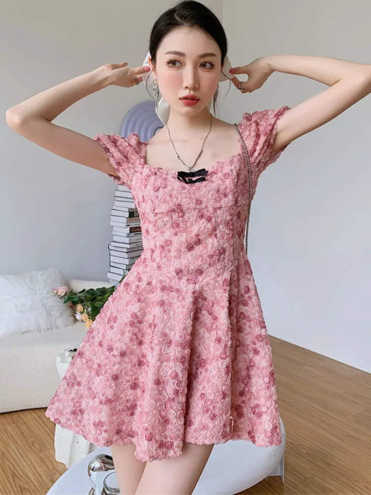 

Pink 3D Rose Embroidery Temperament Square Neck Bubble Sleeve Fairy Summer Dress For Women Sweet Elegant Mini Party Dresses