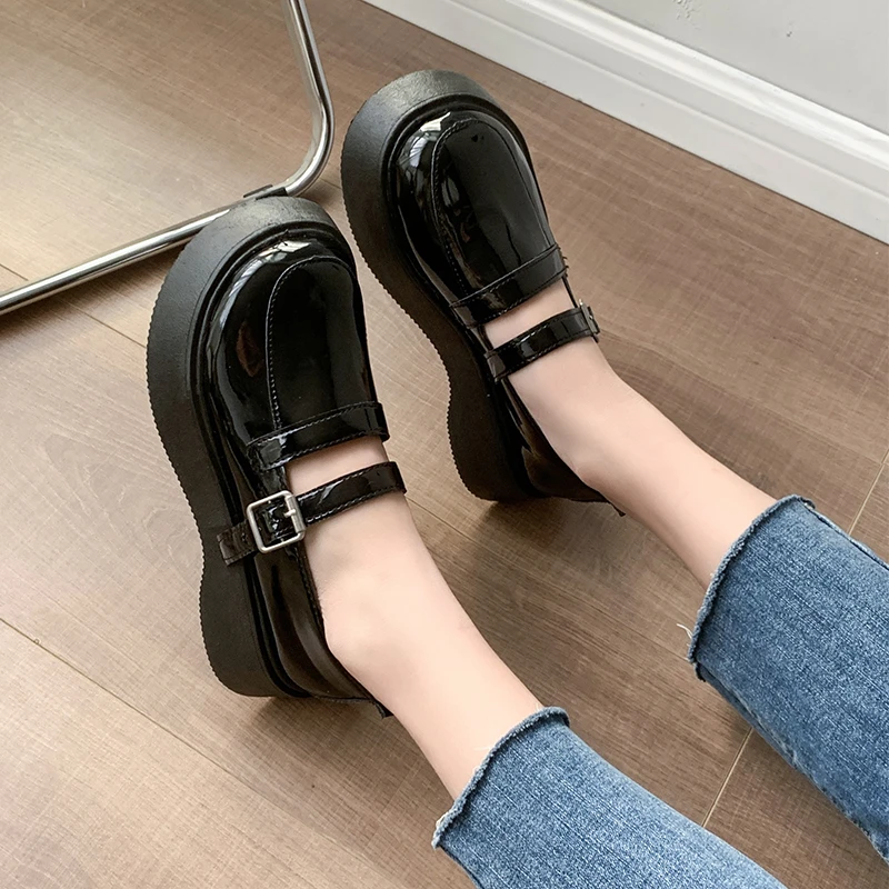 

2022 British Solid Color Small Leather Shoes Women's Spring and Autumn Thick Bottom Black Buckle Retro Mary Jane Shoes