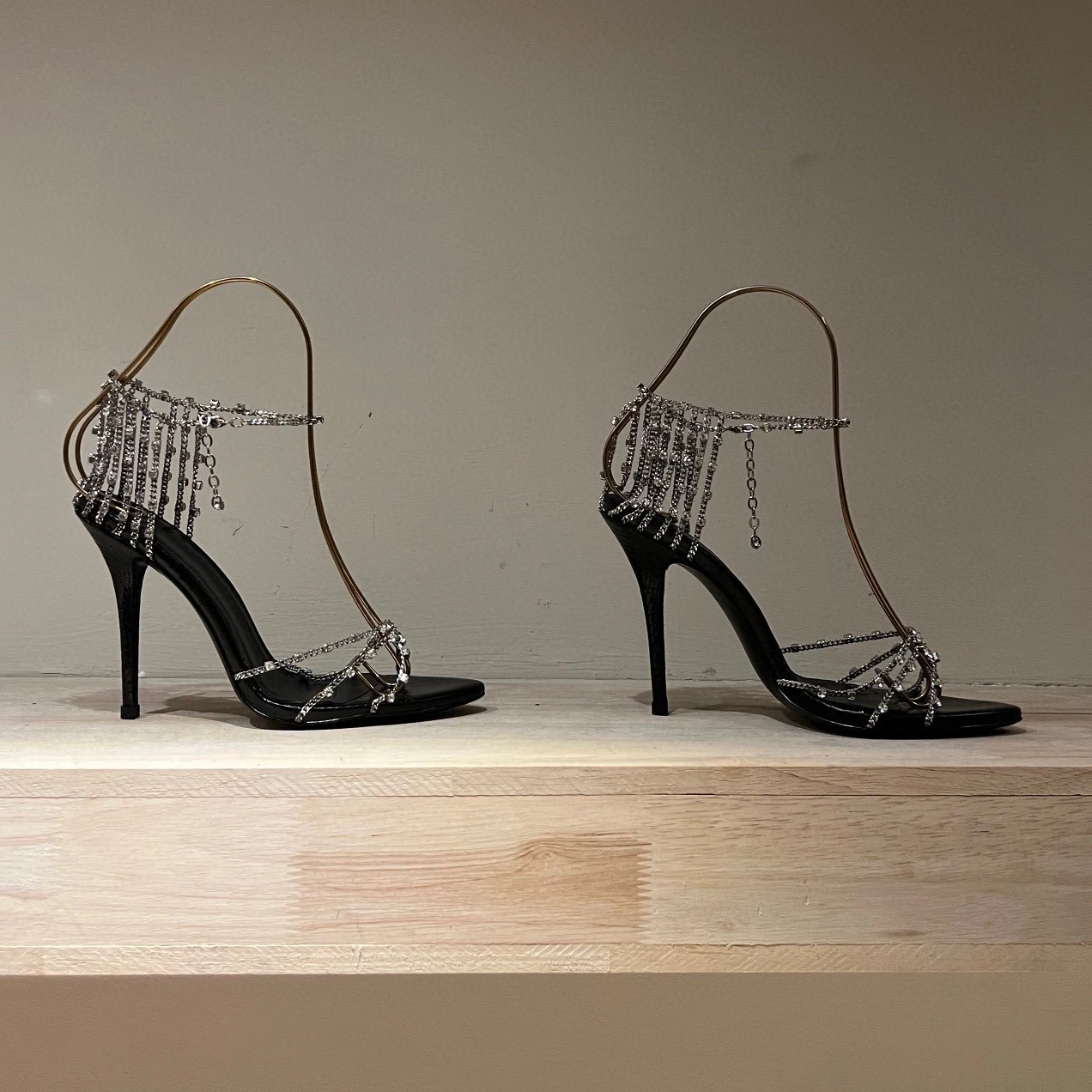 2023 Women's Sandals Spring Summer High Heels Pumps Rhinestone Chain Belt Sandals Women's Slim Heels Open Toe Sexy Women's Shoes