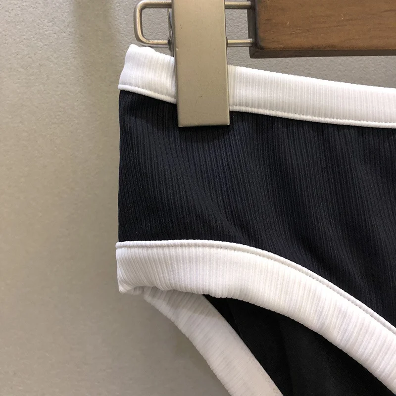 Рисунок 3 - Роскошные летние купальники из двух предметов