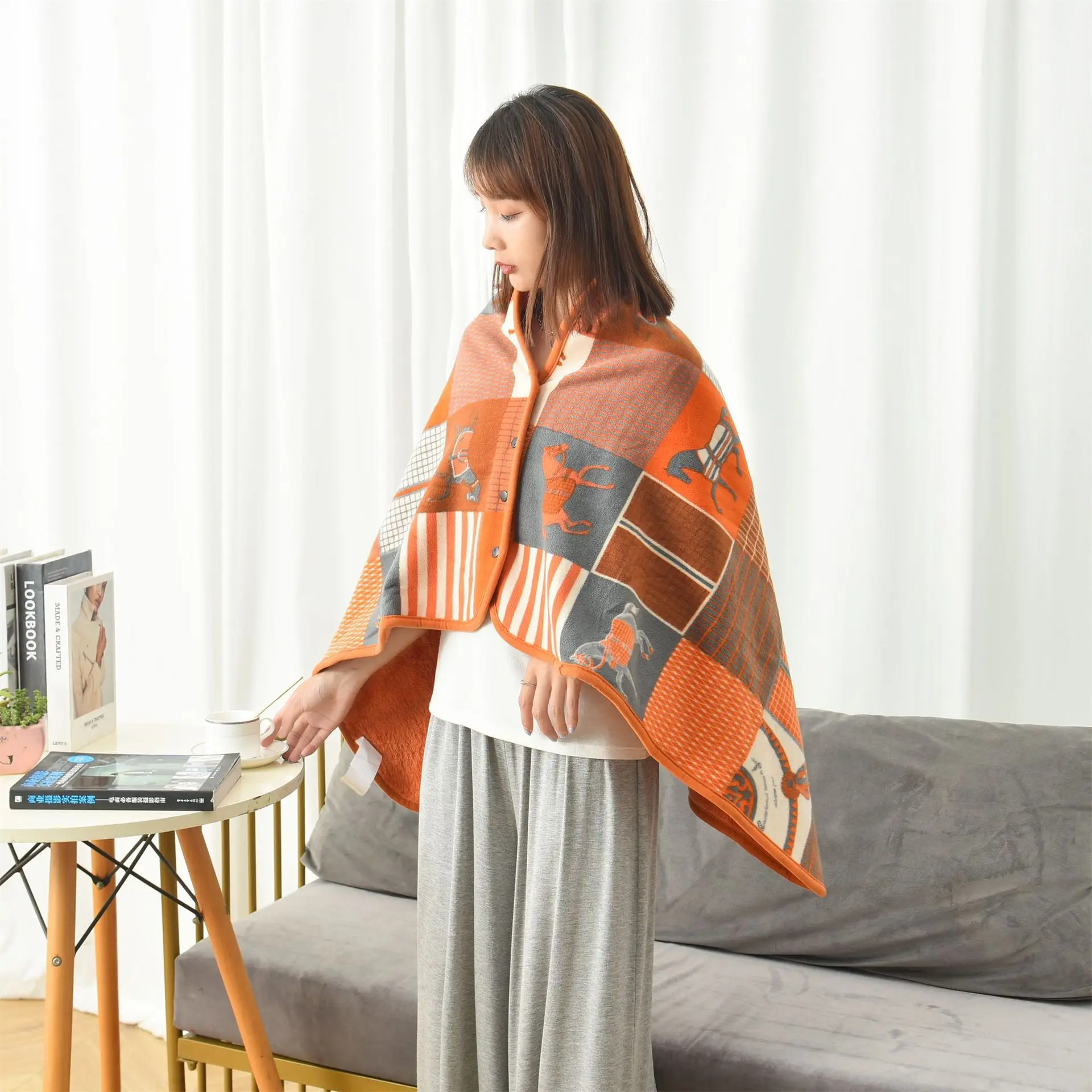 

Double-layer lazy shawl blanket moisture-absorbing heat warm blanket office home leisure multi-purpose nap single blanket