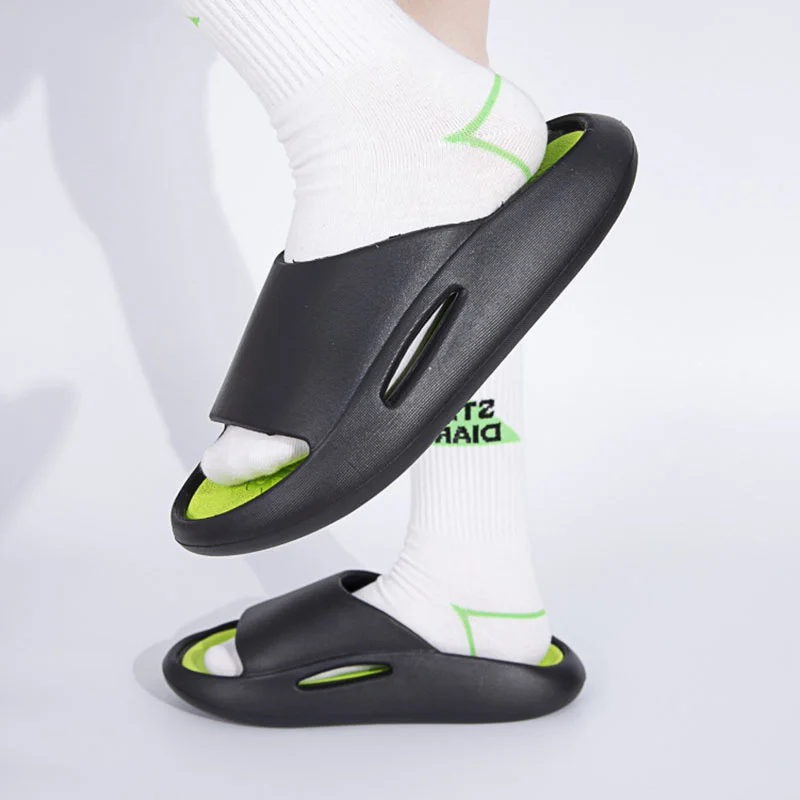 

Shoes Fashion Men Slippers Bath Soft Sole Comfort Anti-Slip Indoor Bathroom Cloud Slipper Best Footwear Zapatos De Mujer