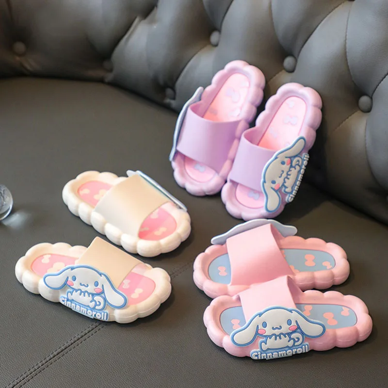 

Kawaii Sanrio Cartoon Children Slippers Summer Girls Lovely Cinnamorroll My Melody Mother and Daughter's Sandals Creative Gifts