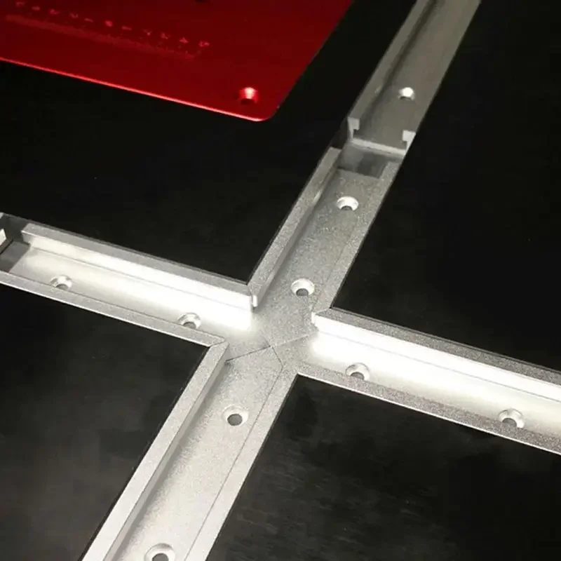 Т-образный трек для деревообработки торцевой поперечный соединитель