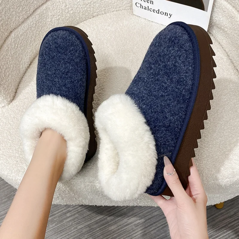 Женские замшевые зимние ботильоны на меху плоской подошве. Обувь платформе.