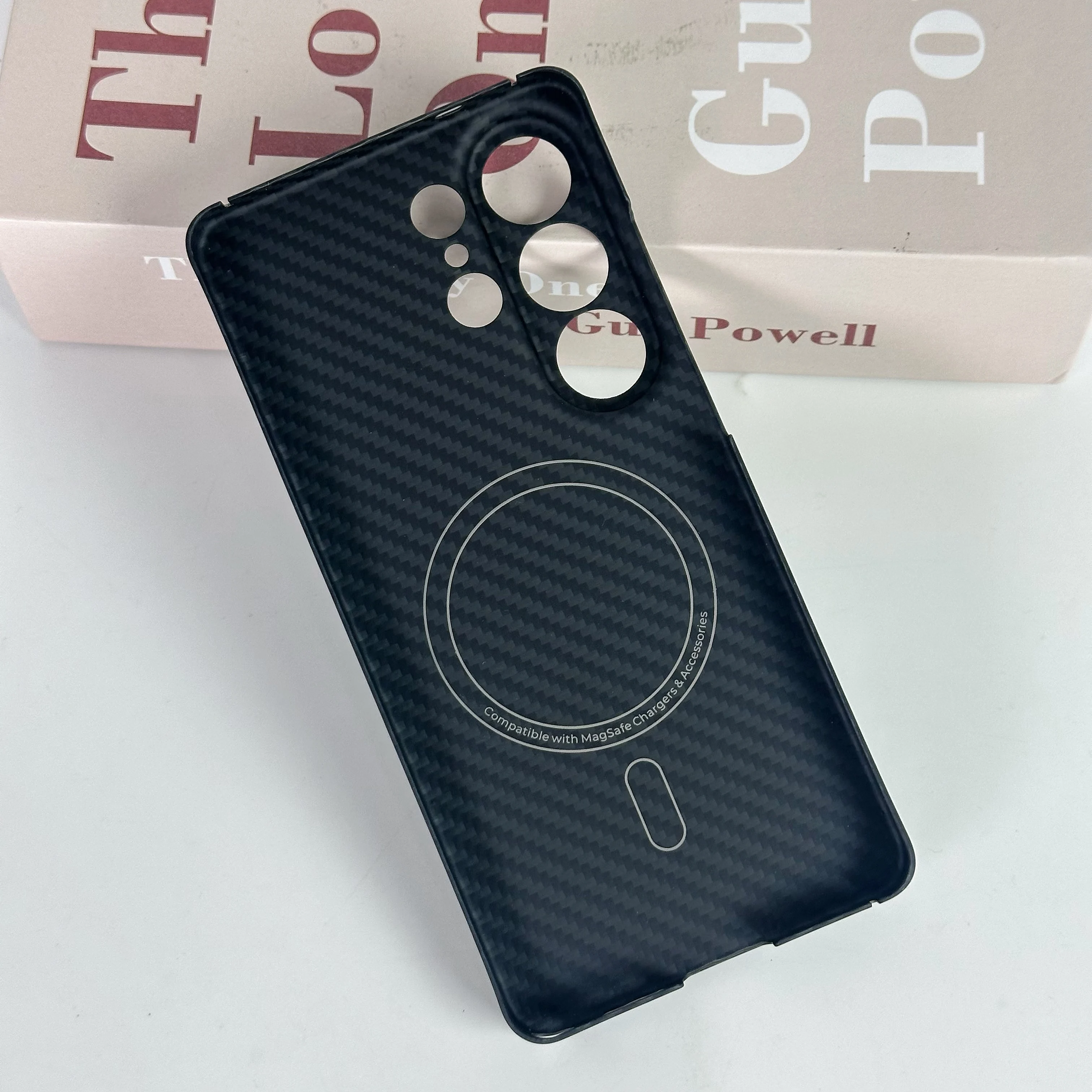 Чехол для Samsung Galaxy S26 Ultra, ультратонкий, из арамидного волокна, невероятно тонкий, премиум-класса, с магнитной зарядкой, черный (art.: 3920d995bc159) - 3920d995bc159