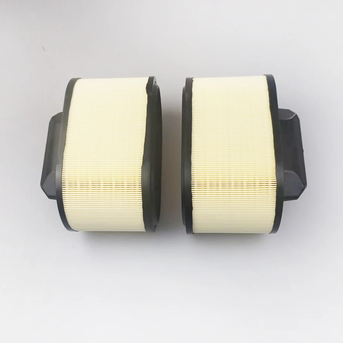 

1 пара воздушных фильтров двигателя для QUATTROPORTE/LEVANTE/GHIBLI III 670001545 70553271, автомобильные аксессуары