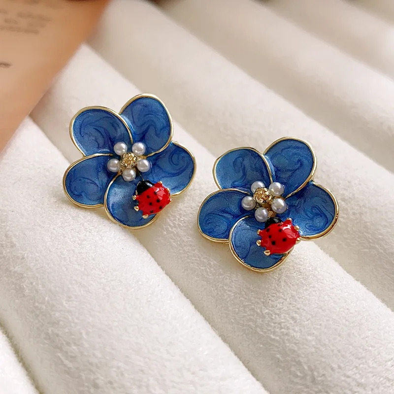 

KAITIN Dropping Oil Pearl Flower Earrings for Women Vintage Light Luxury Silver Needle Stud Earrings Fashion Girl Jewelry Gift