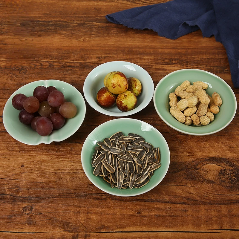 

Celadon Chinese small ceramic bowl household tea and dried fruit snack plate