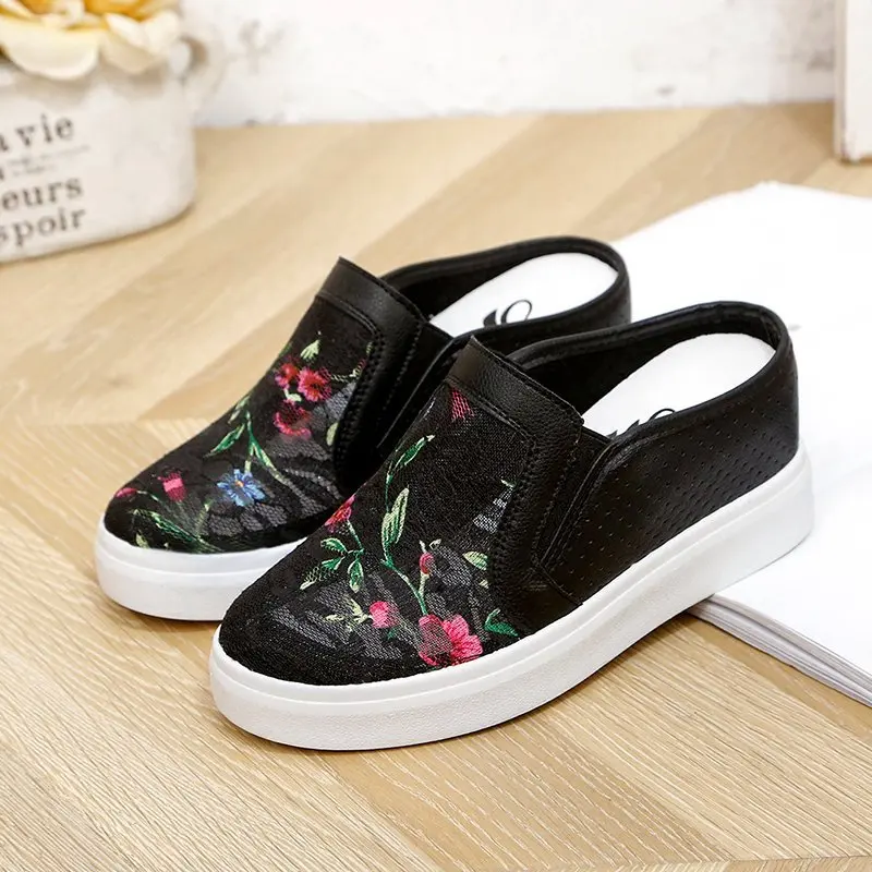 

Women's Slippers Sandal Colored Botou Mules Shoes 2021 New Thick Soles for Lazy People Wear Fashion Mesh Ventilate Pop Shoes