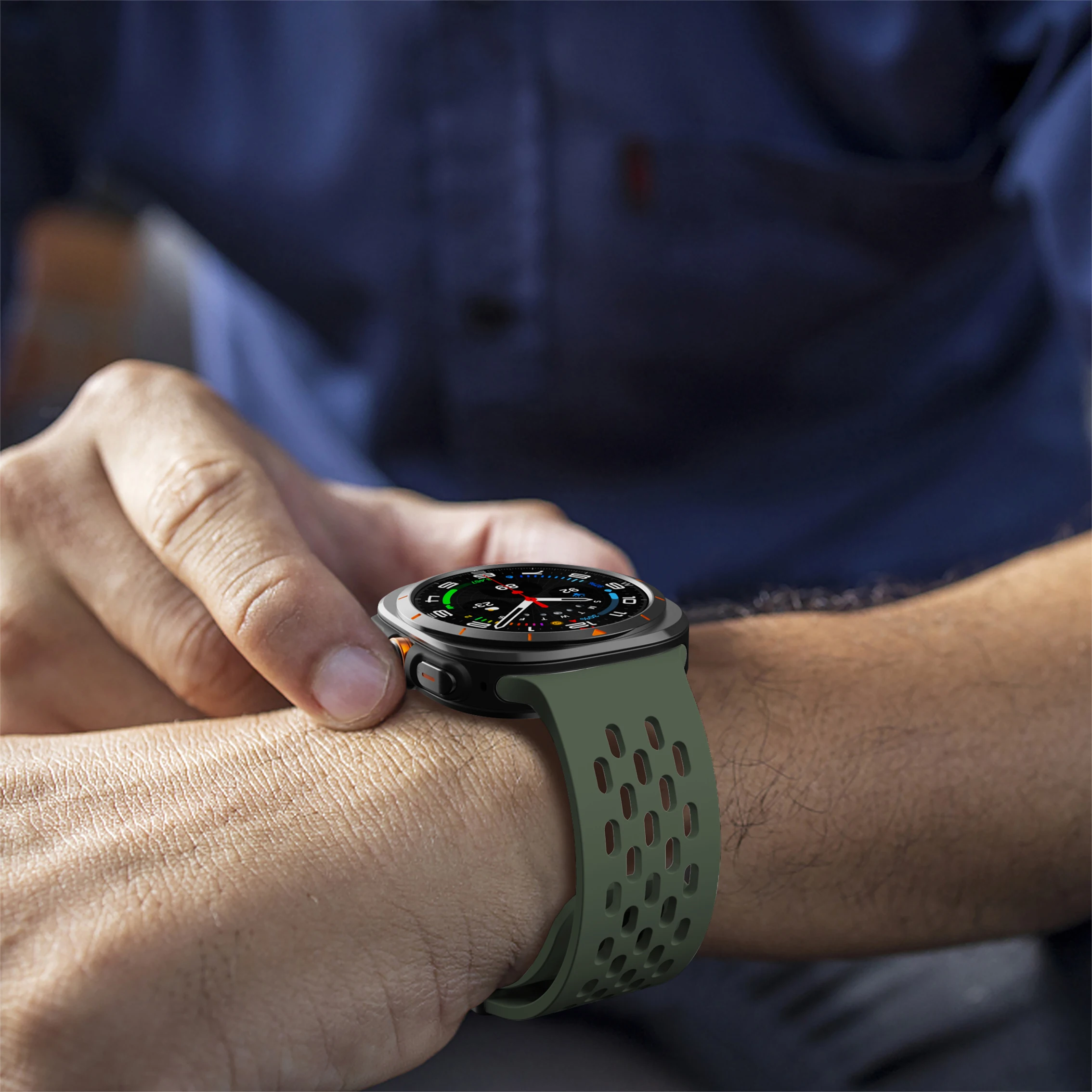Фото Ремешок магнитный для Samsung Galaxy Watch Ultra 47 мм, Воздухопроницаемый силиконовый браслет для galaxy watch 7 ultra band 47 мм №4