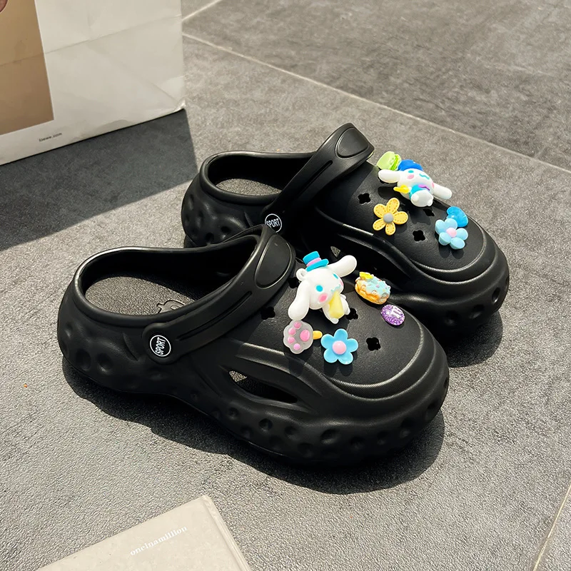 Women's shoes hole shoes summer wear sandals and slippers 2023 new men's beach shoes thick-soled slippers couple models