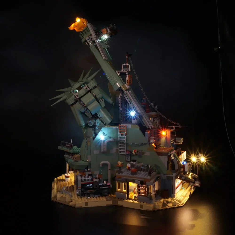 Фото Набор осветительных приборов без строительных блоков для конструктора LEGO 