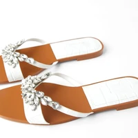 zrack 2022 flip flops summer new womens shoes flat bottomed womens acrylic diamond flat heeled sandals luxury plus size 35 40