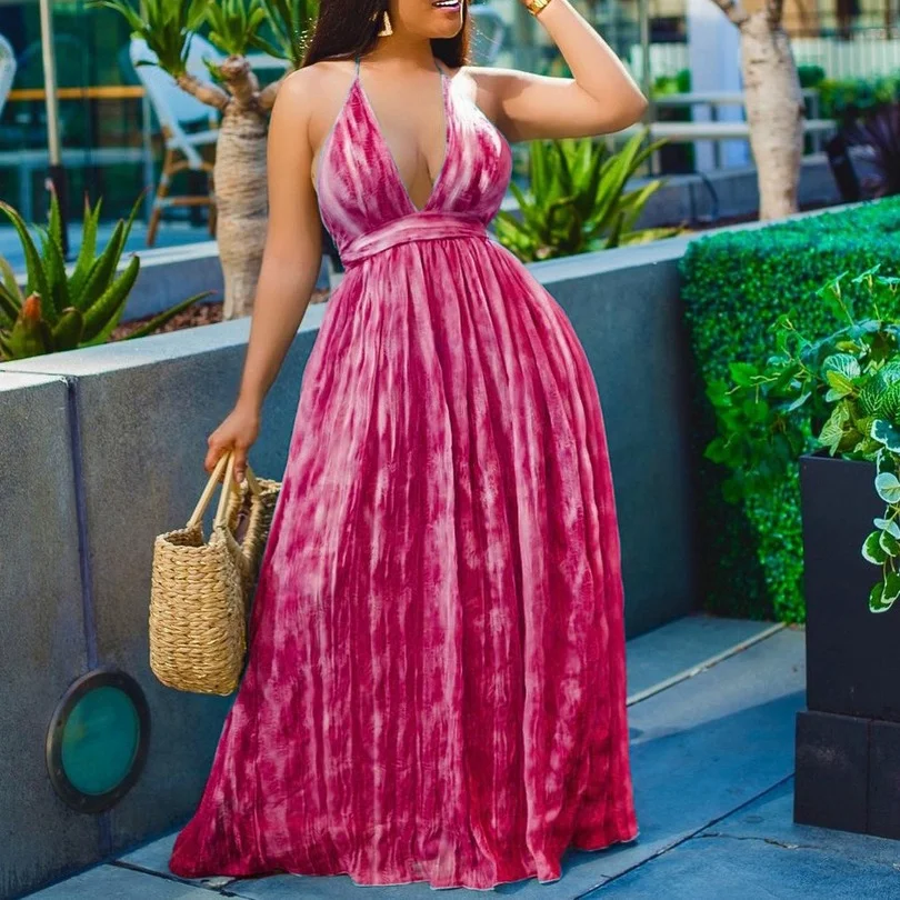 

Летнее пляжное платье-макси на тонких бретельках с оборками